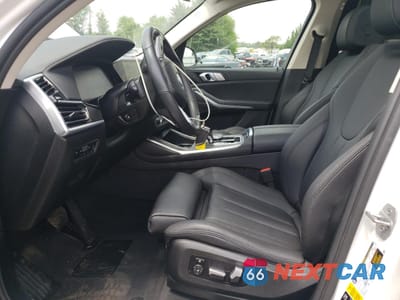 Zdjęcie 7 z 14 samochodu: 2022 BMW X7 XDRIVE40I VIN:5UXCW2C08N9J21752 - miniatura