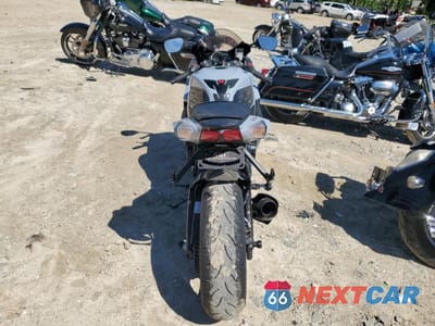 Czwarte zdjęcie samochodu z boku: 2023 SUZUKI GSX-R750 VIN:JS1GR7MA6P7100941 - miniatura