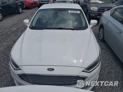 Piąte zdjęcie samochodu w środku: 2017 FORD FUSION SE HYBRID VIN:3FA6P0LU8HR400751 - miniatura