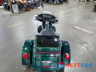 Zdjęcie 6 z 10 samochodu: 2016 HARLEY-DAVIDSON FLHTCUTG TRI GLIDE ULTRA VIN:1HD1MAL17GB861451 - miniatura