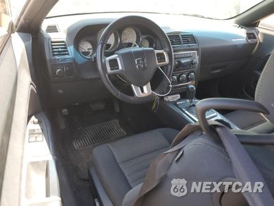 Zdjęcie 8 z 13 samochodu: 2013 DODGE CHALLENGER SXT VIN:2C3CDYAG3DH607401 - miniatura