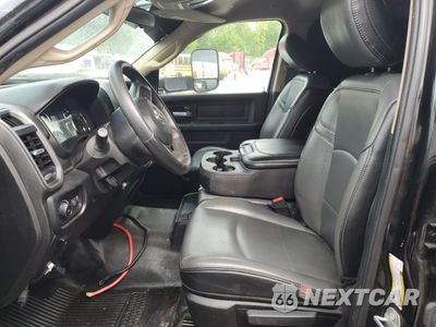 Zdjęcie 7 z 12 samochodu: 2019 RAM 3500 TRADESMAN VIN:3C63RRGL7KG687880 - miniatura