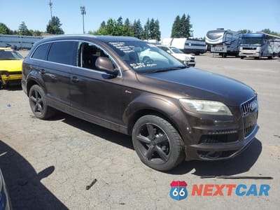 Czwarte zdjęcie samochodu z boku: 2011 AUDI Q7 PRESTIGE VIN:WA1DGBFE1BD004902 - miniatura