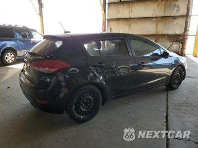 Trzecie zdjęcie samochodu z tyłu: 2016 KIA FORTE LX VIN:KNAFK5A84G5639921 - miniatura