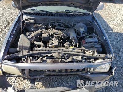 Zdjęcie 11 z 12 samochodu: 2002 TOYOTA TACOMA VIN:5TENL42NX2Z117181 - miniatura