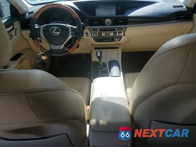 Zdjęcie 8 z 14 samochodu: 2014 LEXUS ES 300H VIN:JTHBW1GG9E2042726 - miniatura