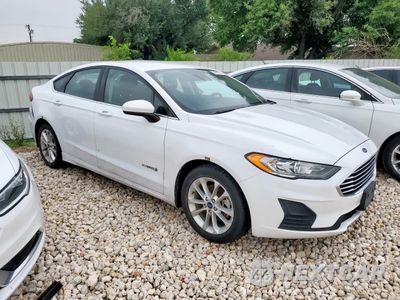 Czwarte zdjęcie samochodu z boku: 2019 FORD FUSION SE VIN:3FA6P0LU7KR124876 - miniatura