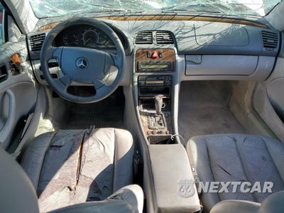 Zdjęcie 8 z 12 samochodu: 1998 MERCEDES-BENZ CLK 320 VIN:WDBLJ65G0WF015315 - miniatura