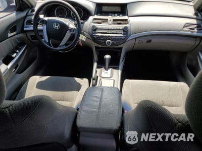 Zdjęcie 8 z 12 samochodu: 2008 HONDA ACCORD EX VIN:1HGCP36708A010615 - miniatura