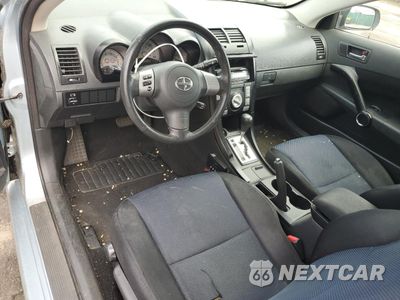 Zdjęcie 8 z 14 samochodu: 2007 TOYOTA SCION TC VIN:JTKDE177X70153953 - miniatura