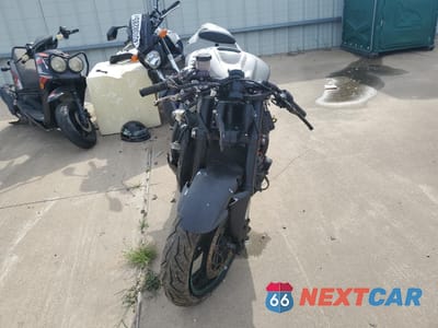 Drugie zdjęcie samochodu z przodu: 2007 HONDA CBR600 RR VIN:JH2PC40047M007217 - miniatura