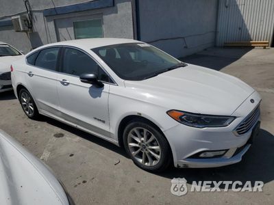 Czwarte zdjęcie samochodu z boku: 2017 FORD FUSION SE HYBRID VIN:3FA6P0LU0HR409153 - miniatura