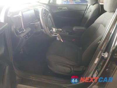 Zdjęcie 7 z 13 samochodu: 2023 KIA SPORTAGE HYBRID LX VIN:KNDPUCAG5P7017345 - miniatura