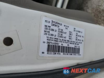 Zdjęcie 13 z 15 samochodu: 2001 DODGE GRAND CARAVAN EX VIN:2B8GP74L41R307617 - miniatura