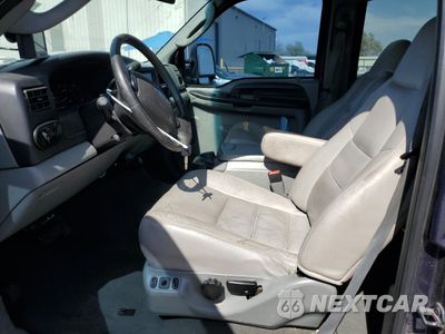 Zdjęcie 7 z 15 samochodu: 2005 FORD EXCURSION XLT VIN:1FMSU41P35EC93673 - miniatura
