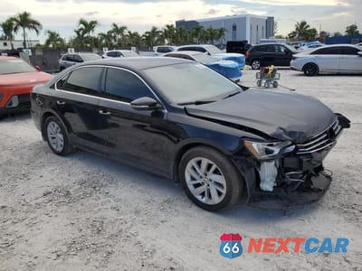 Czwarte zdjęcie samochodu z boku: 2018 VOLKSWAGEN PASSAT SE VIN:1VWBA7A32JC028354 - miniatura