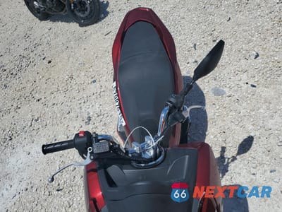 Piąte zdjęcie samochodu w środku: 2016 HONDA PCX 150 VIN:RLHKF1806GY100973 - miniatura