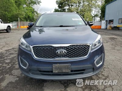 Piąte zdjęcie samochodu w środku: 2016 KIA SORENTO LX VIN:5XYPGDA53GG012823 - miniatura
