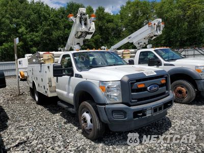 Czwarte zdjęcie samochodu z boku: 2015 FORD F450 SUPER DUTY VIN:1FDUF4GY1FEA90091 - miniatura