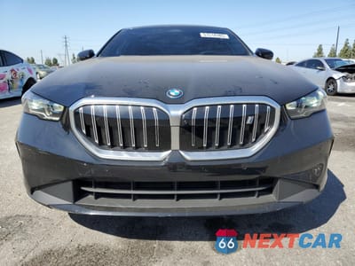 Piąte zdjęcie samochodu w środku: 2024 BMW I5 EDRIVE 40 VIN:WBY33FK05RCR63605 - miniatura