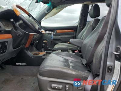 Zdjęcie 7 z 13 samochodu: 2004 LEXUS GX 470 VIN:JTJBT20X440061055 - miniatura