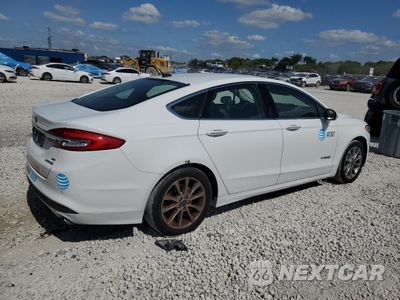 Trzecie zdjęcie samochodu z tyłu: 2017 FORD FUSION SE HYBRID VIN:3FA6P0LU4HR359695 - miniatura