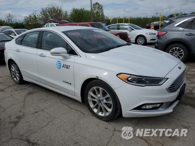 Czwarte zdjęcie samochodu z boku: 2017 FORD FUSION SE HYBRID VIN:3FA6P0LU2HR409591 - miniatura