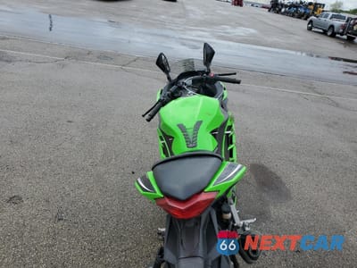 Zdjęcie 6 z 9 samochodu: 2014 KAWASAKI EX300 A VIN:JKAEX8A15EA005388 - miniatura