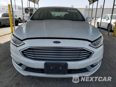 Piąte zdjęcie samochodu w środku: 2017 FORD FUSION SE HYBRID VIN:3FA6P0LU7HR400708 - miniatura