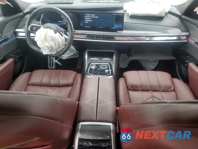 Zdjęcie 8 z 14 samochodu: 2024 BMW 760 XI VIN:WBA33EJ05RCR10400 - miniatura