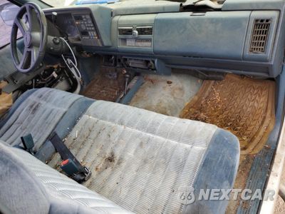 Zdjęcie 8 z 12 samochodu: 1993 GMC SIERRA K1500 VIN:1GTEK14K1PZ532221 - miniatura