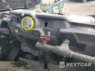 Zdjęcie 9 z 11 samochodu: 2016 POLARIS RZR XP 1000 EPS VIN:3NSVDE991GF783560 - miniatura