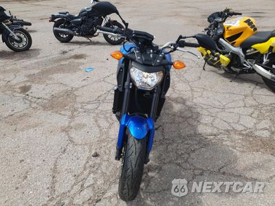Drugie zdjęcie samochodu z przodu: 2016 YAMAHA FZ09 VIN:JYARN33E0GA009511 - miniatura