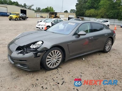 2015 PORSCHE PANAMERA 2 WP0AA2A71FL001836 - główne zdjęcie licytacji z USA - miniatura