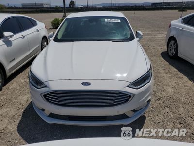 Piąte zdjęcie samochodu w środku: 2017 FORD FUSION SE HYBRID VIN:3FA6P0LU4HR337468 - miniatura