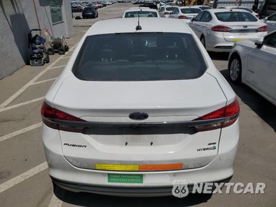 Zdjęcie 6 z 13 samochodu: 2018 FORD FUSION SE HYBRID VIN:3FA6P0LU3JR171529 - miniatura