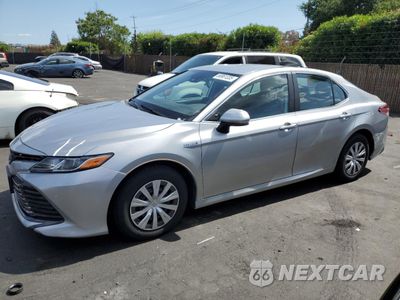 2020 TOYOTA CAMRY LE 4T1C31AKXLU542824 - główne zdjęcie licytacji z USA - miniatura