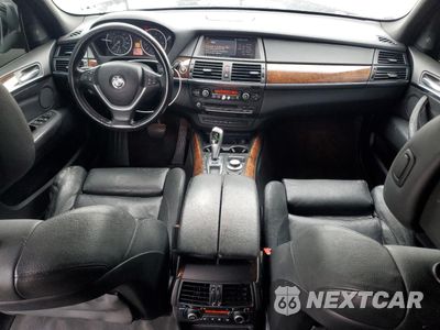Zdjęcie 8 z 15 samochodu: 2008 BMW X5 4.8I VIN:5UXFE83578L162668 - miniatura