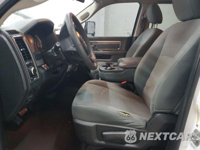 Zdjęcie 7 z 14 samochodu: 2018 RAM 2500 SLT VIN:3C6UR5DL6JG278334 - miniatura