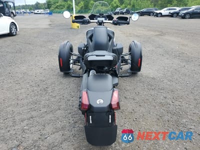 Czwarte zdjęcie samochodu z boku: 2022 CAN-AM RYKER RALLY EDITION VIN:3JB2HEH24NJ005103 - miniatura