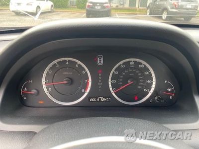 Zdjęcie 8 z 11 samochodu: 2011 HONDA ACCORD EXL VIN:1HGCP3F86BA001644 - miniatura