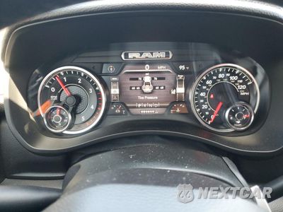 Zdjęcie 8 z 11 samochodu: 2020 RAM 3500 LARAMIE VIN:3C63RRML8LG240741 - miniatura