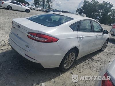 Trzecie zdjęcie samochodu z tyłu: 2020 FORD FUSION SE VIN:3FA6P0LU4LR119071 - miniatura