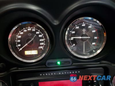 Zdjęcie 7 z 8 samochodu: 2011 HARLEY-DAVIDSON FLHTK VIN:1HD1KEM17BB641490 - miniatura