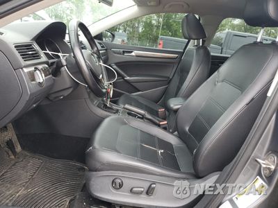 Zdjęcie 7 z 12 samochodu: 2016 VOLKSWAGEN PASSAT SE VIN:1VWBT7A34GC015575 - miniatura