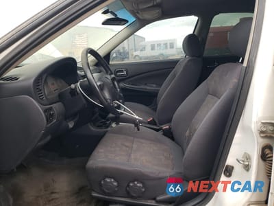 Zdjęcie 7 z 12 samochodu: 2001 NISSAN SENTRA SE VIN:3N1BB51D51L127383 - miniatura