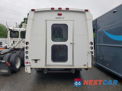 Zdjęcie 6 z 14 samochodu: 2016 FORD ECONOLINE E350 SUPER DUTY CUTAWAY VAN VIN:1FDEE3FS8GDC57908 - miniatura