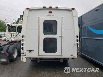 Zdjęcie 6 z 14 samochodu: 2016 FORD ECONOLINE E350 SUPER DUTY CUTAWAY VAN VIN:1FDEE3FS8GDC57908 - miniatura