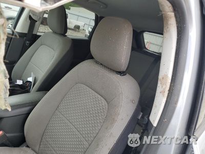 Zdjęcie 10 z 13 samochodu: 2022 FORD ESCAPE SE VIN:1FMCU9G63NUA33070 - miniatura