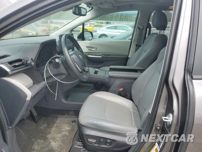 Zdjęcie 7 z 15 samochodu: 2022 TOYOTA SIENNA XLE VIN:5TDYRKEC2NS120961 - miniatura